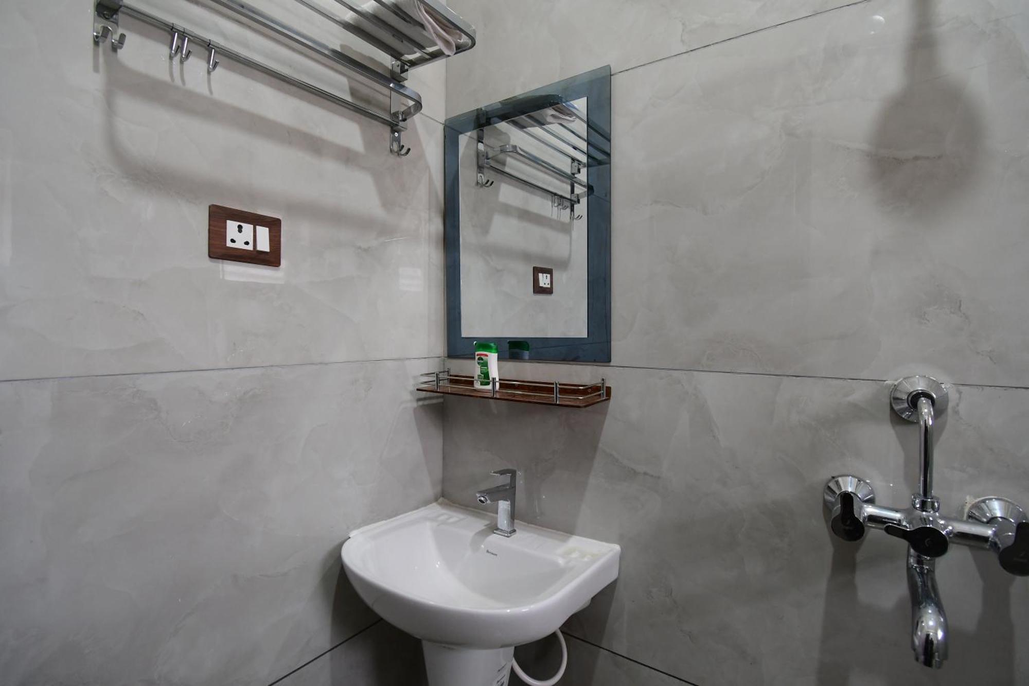 Hotel Sushree International Μπουμπάνεσβαρ Εξωτερικό φωτογραφία