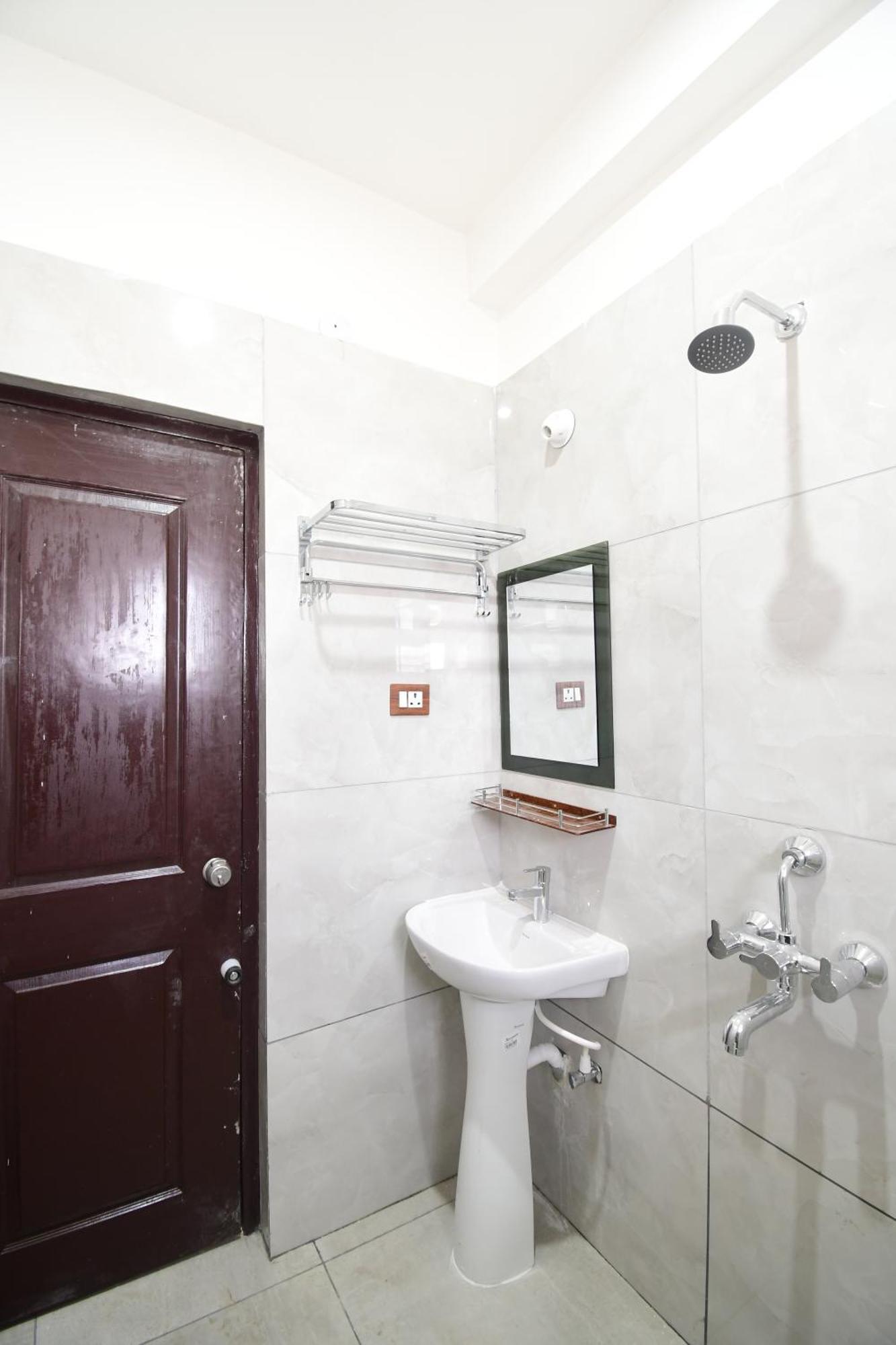 Hotel Sushree International Μπουμπάνεσβαρ Εξωτερικό φωτογραφία