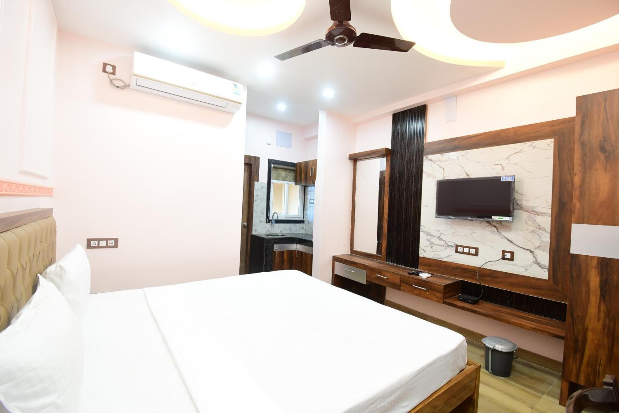 Hotel Sushree International Μπουμπάνεσβαρ Εξωτερικό φωτογραφία